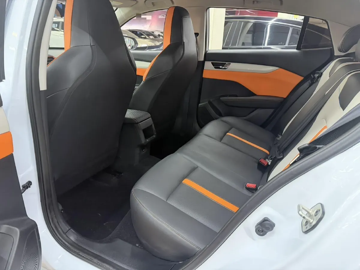 2023 DongFeng Aeolus YiXuan 1.5L 125HP L4 6DCT,autocango,china used car exporter,china ev exporter,chinese used car exporter,chinese used ev exporter
