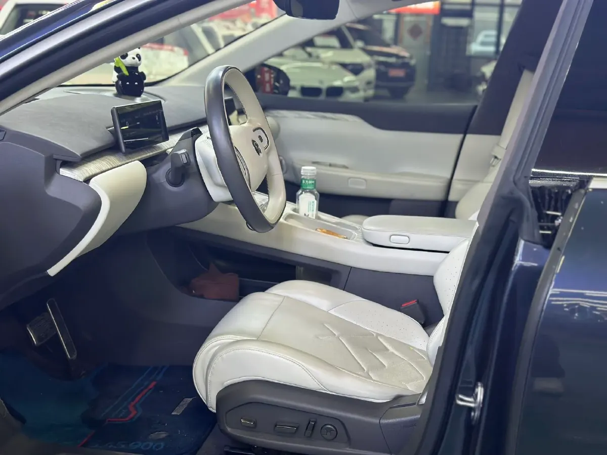 2021 Volkswagen ID.6 Crozz BEV 84.8KWH,autocango,china used car exporter,china ev exporter,chinese used car exporter,chinese used ev exporter