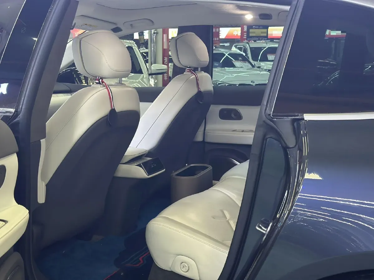 2021 Volkswagen ID.6 Crozz BEV 84.8KWH,autocango,china used car exporter,china ev exporter,chinese used car exporter,chinese used ev exporter