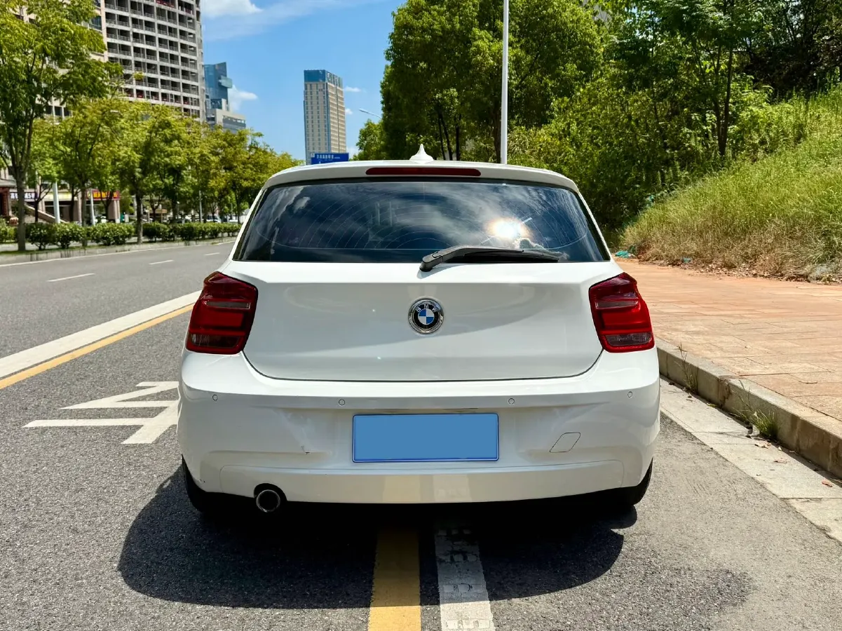 2013 BMW 1 Series 1.6T 170HP L4 8AT,autocango,china used car exporter,china ev exporter,chinese used car exporter,chinese used ev exporter