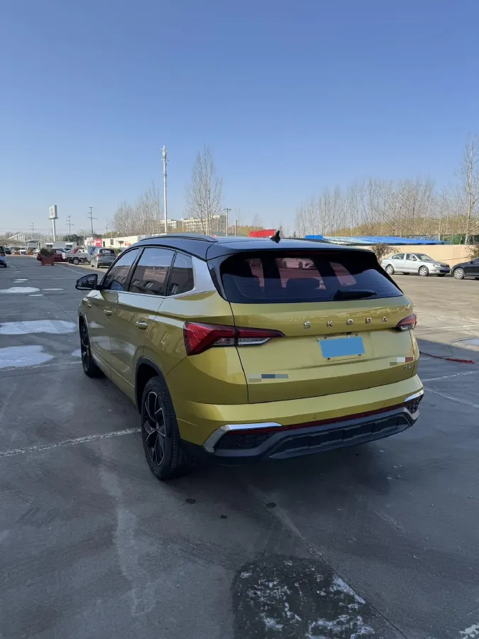 2020 Skoda Kamiq 1.2T 116HP L4 7DCT,autocango,china used car exporter,china ev exporter,chinese used car exporter,chinese used ev exporter