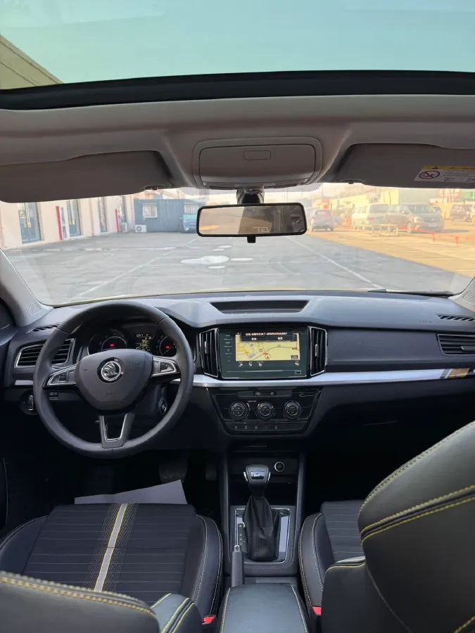 2020 Skoda Kamiq 1.2T 116HP L4 7DCT,autocango,china used car exporter,china ev exporter,chinese used car exporter,chinese used ev exporter