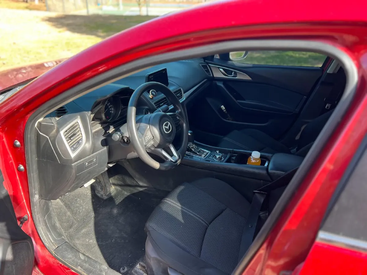 2017 Mazda 3 Axela 1.5L 117HP L4 6AT,autocango,china used car exporter,china ev exporter,chinese used car exporter,chinese used ev exporter