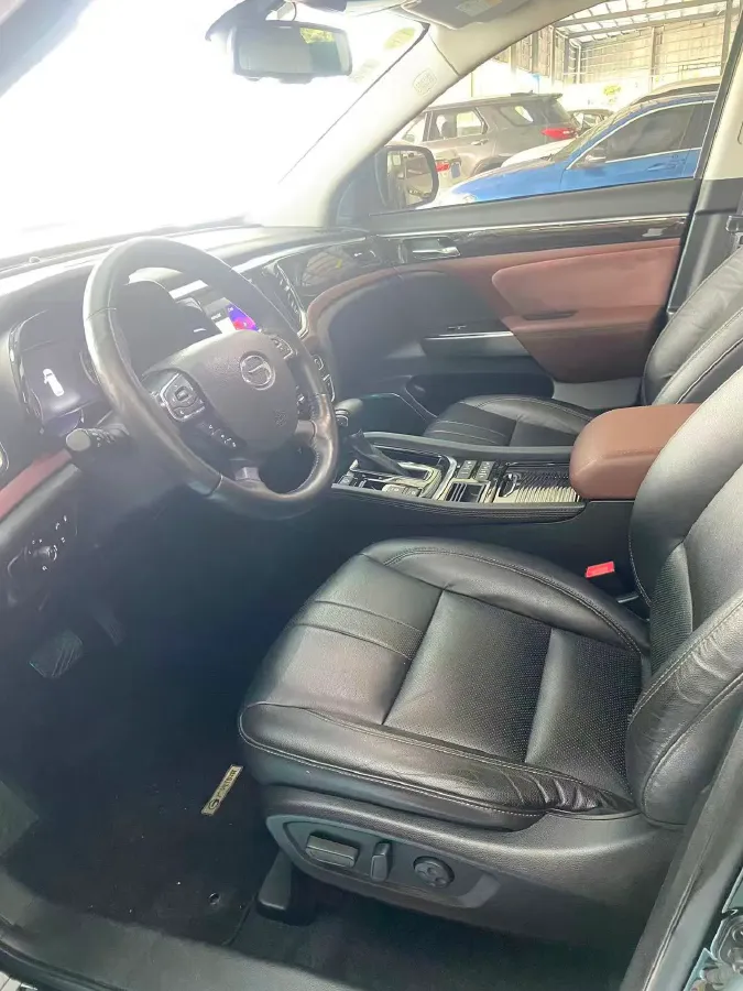 2017 GAC Trumpchi GS8 2.0T 201HP L4 6AT,autocango,china used car exporter,china ev exporter,chinese used car exporter,chinese used ev exporter