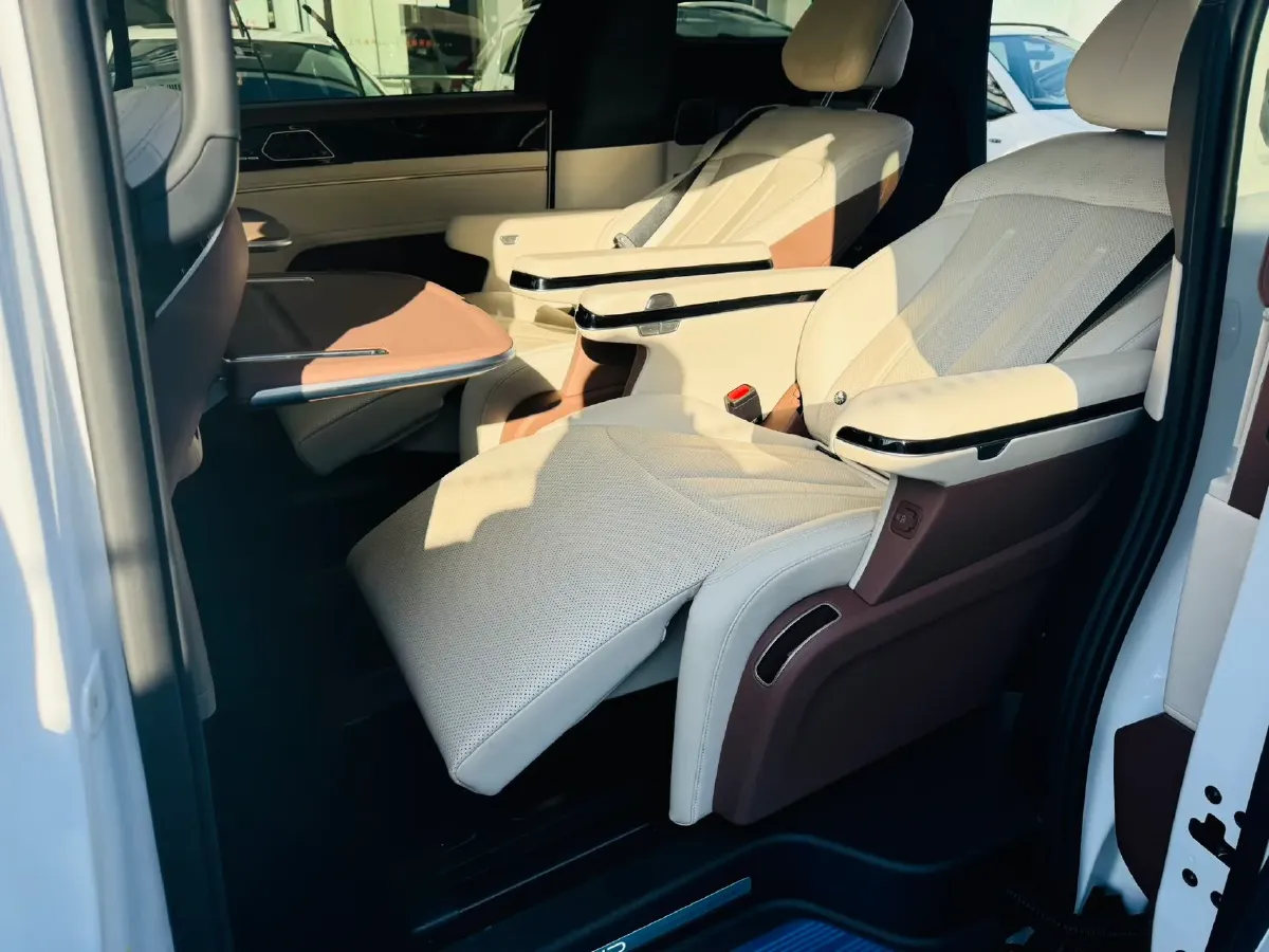 2025 BYD Xia 1.5T 156HP L4 E-CVT PHEV 36.6KWH,autocango,china used car exporter,china ev exporter,chinese used car exporter,chinese used ev exporter