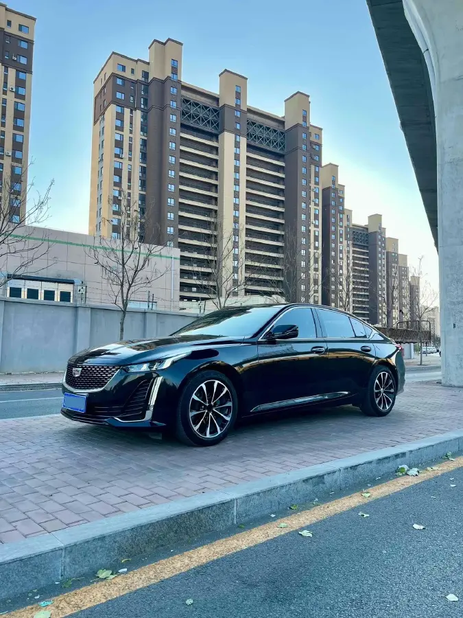 2022 Cadillac CT5 2.0T 237HP L4 10AT