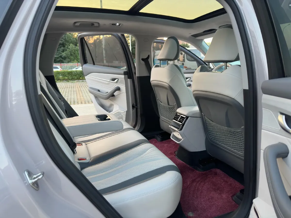 2024 Geely Monjaro 1.5T 163HP L4 3DHT Hybrid,autocango,china used car exporter,china ev exporter,chinese used car exporter,chinese used ev exporter