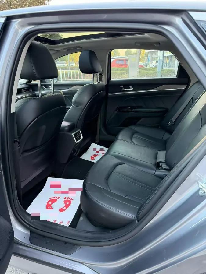 2021 Kia K5 2.0T 240HP L4 8AT,autocango,china used car exporter,china ev exporter,chinese used car exporter,chinese used ev exporter