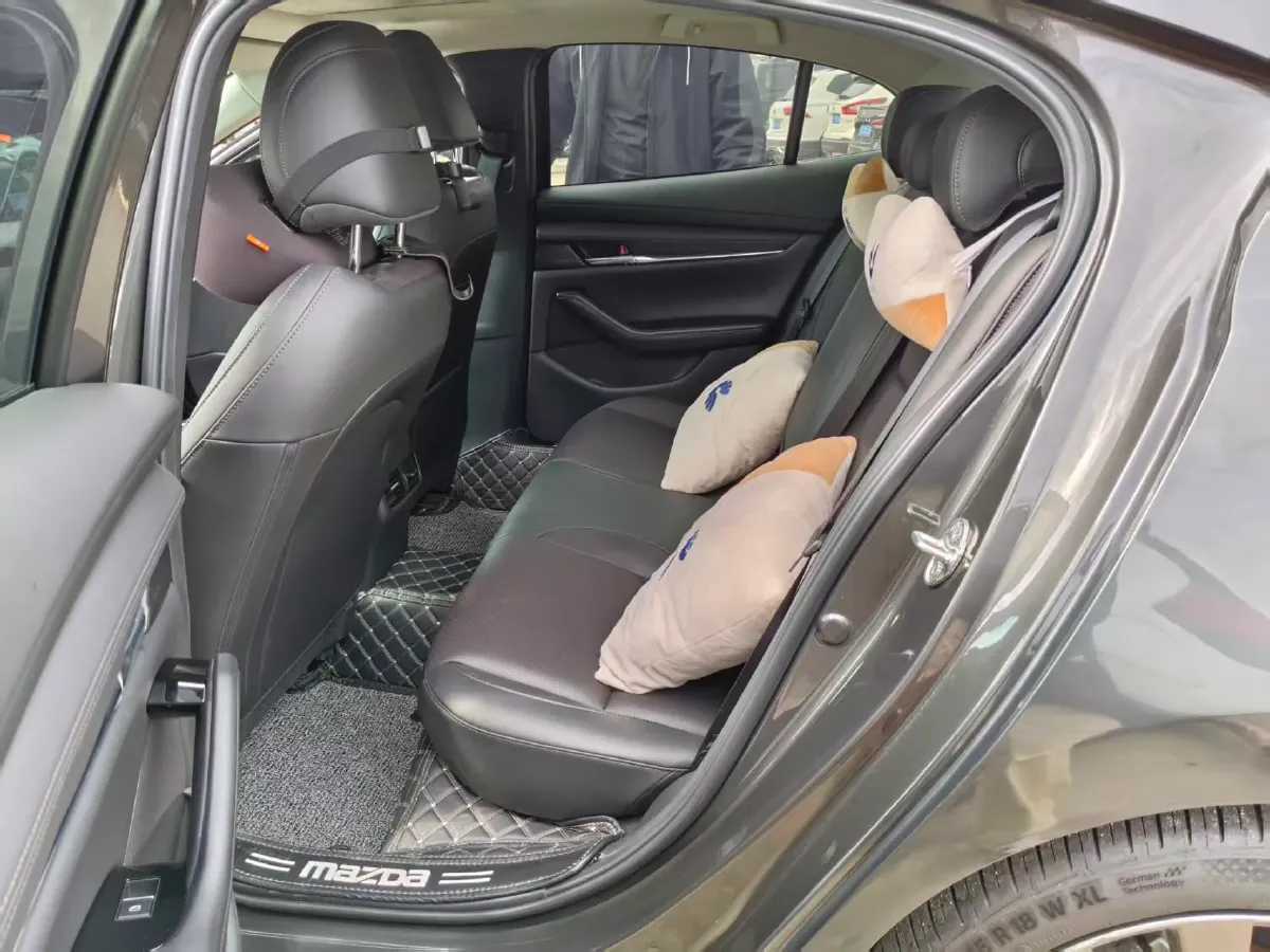 2022 Mazda 3 Axela 2.0L 158HP L4 6AT,autocango,china used car exporter,china ev exporter,chinese used car exporter,chinese used ev exporter