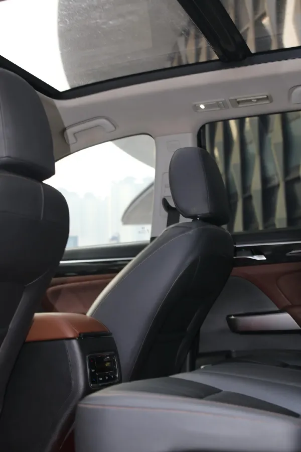 2017 GAC Trumpchi GS8 2.0T 201HP L4 6AT,autocango,china used car exporter,china ev exporter,chinese used car exporter,chinese used ev exporter