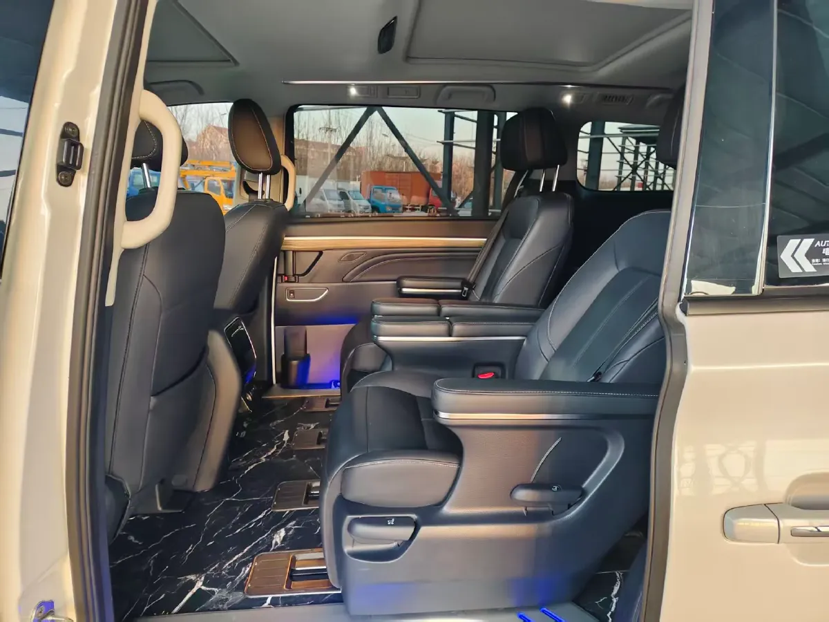 2023 GAC Trumpchi M8 2.0T 252HP L4 8AT,autocango,china used car exporter,china ev exporter,chinese used car exporter,chinese used ev exporter