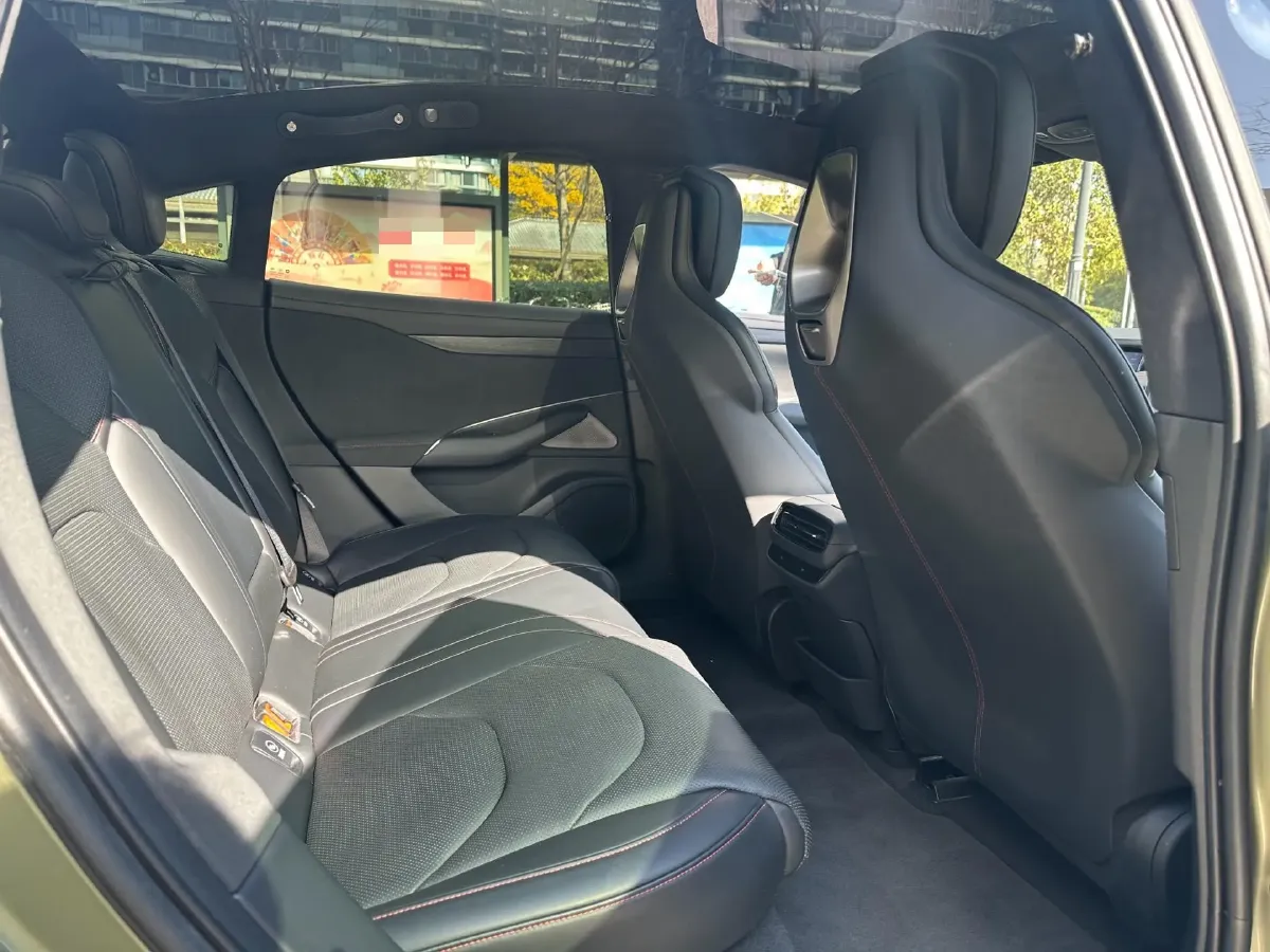 2024 MI SU7 BEV 101KWH,autocango,china used car exporter,china ev exporter,chinese used car exporter,chinese used ev exporter