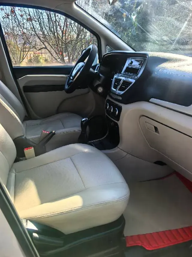 2016 Dongfeng ShuaiKe 1.6L 113HP L4 5MT,autocango,china used car exporter,china ev exporter,chinese used car exporter,chinese used ev exporter