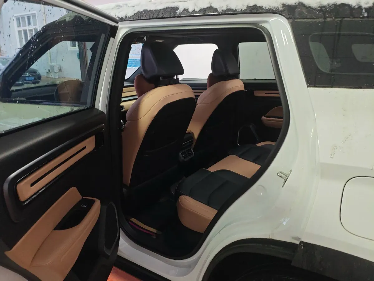 2023 Geely ICON 1.5T 181HP L4 7DCT,autocango,china used car exporter,china ev exporter,chinese used car exporter,chinese used ev exporter