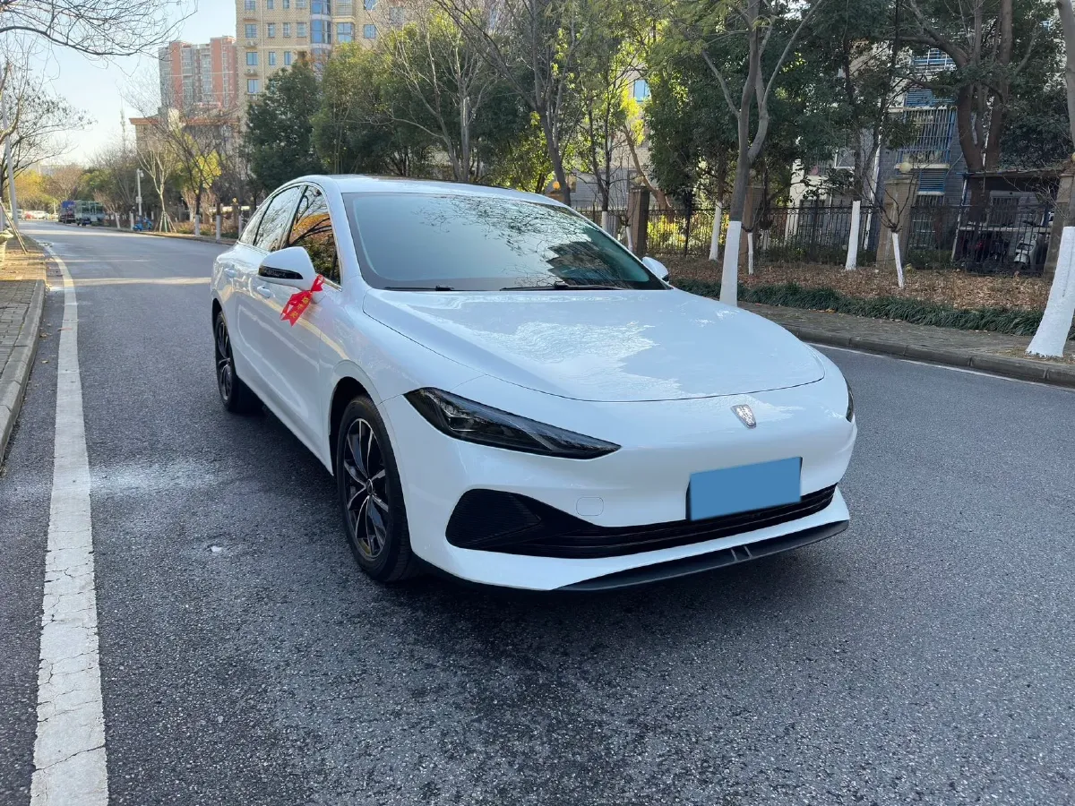 2025 Roewe D7 1.5L 112HP L4 1DHT PHEV 19.7KWH,autocango,china used car exporter,china ev exporter,chinese used car exporter,chinese used ev exporter