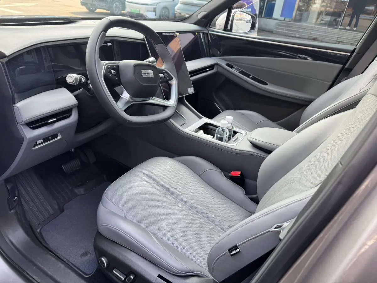 2025 Geely Galaxy L7 1.5L 112HP L4 1DHT PHEV 18.4KWH,autocango,china used car exporter,china ev exporter,chinese used car exporter,chinese used ev exporter