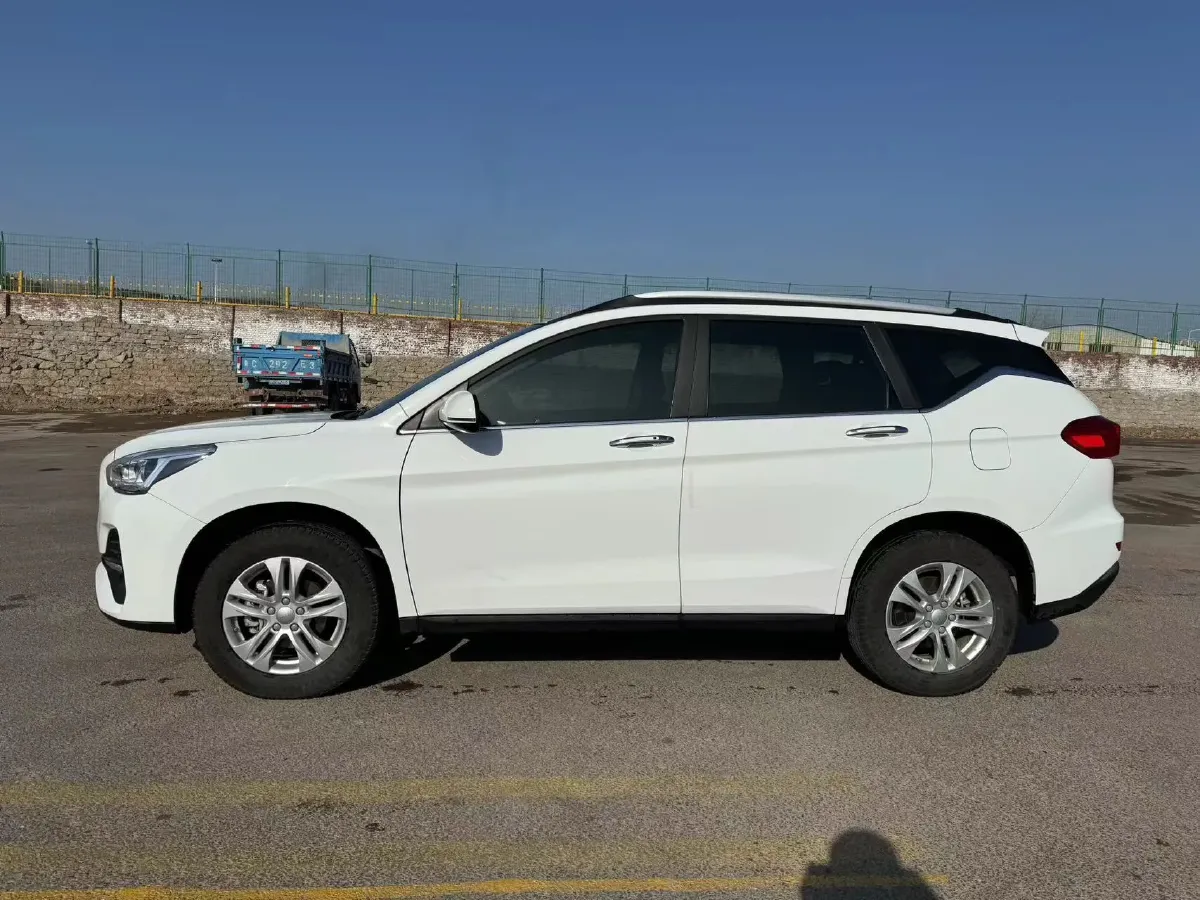 2019 Haval M6 1.5T 150HP L4 7DCT,autocango,china used car exporter,china ev exporter,chinese used car exporter,chinese used ev exporter