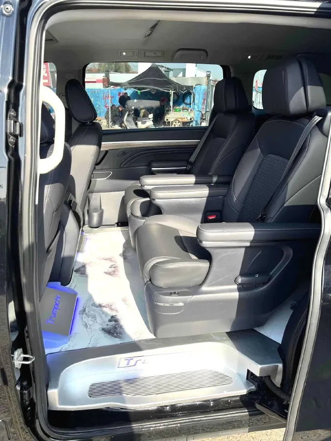 2023 GAC Trumpchi M8 2.0T 252HP L4 8AT,autocango,china used car exporter,china ev exporter,chinese used car exporter,chinese used ev exporter