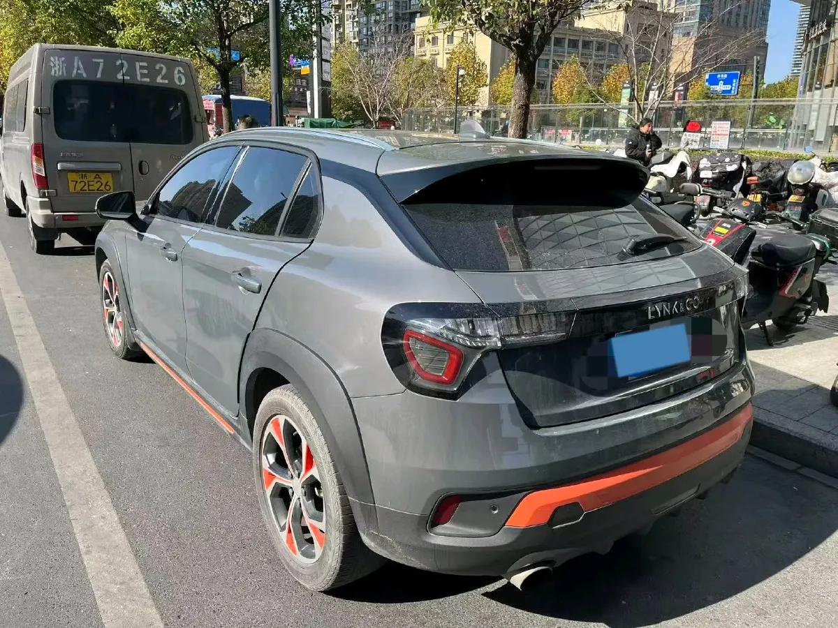 2018 Toyota C-HR 2.0L 171HP L4 CVT,autocango,china used car exporter,china ev exporter,chinese used car exporter,chinese used ev exporter