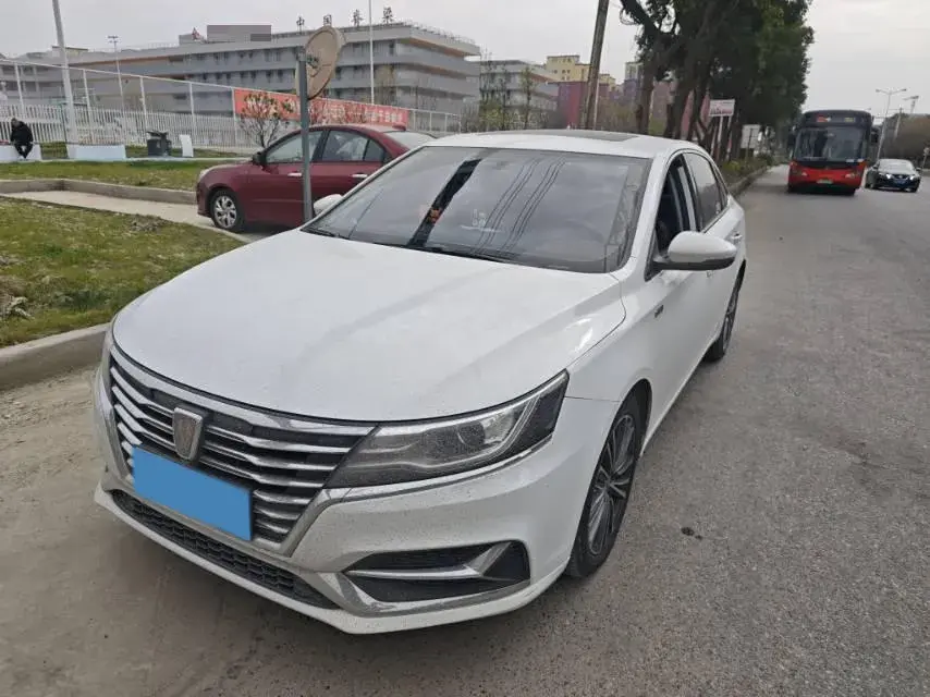 2020 Roewe i6 1.6L 125HP L4 CVT