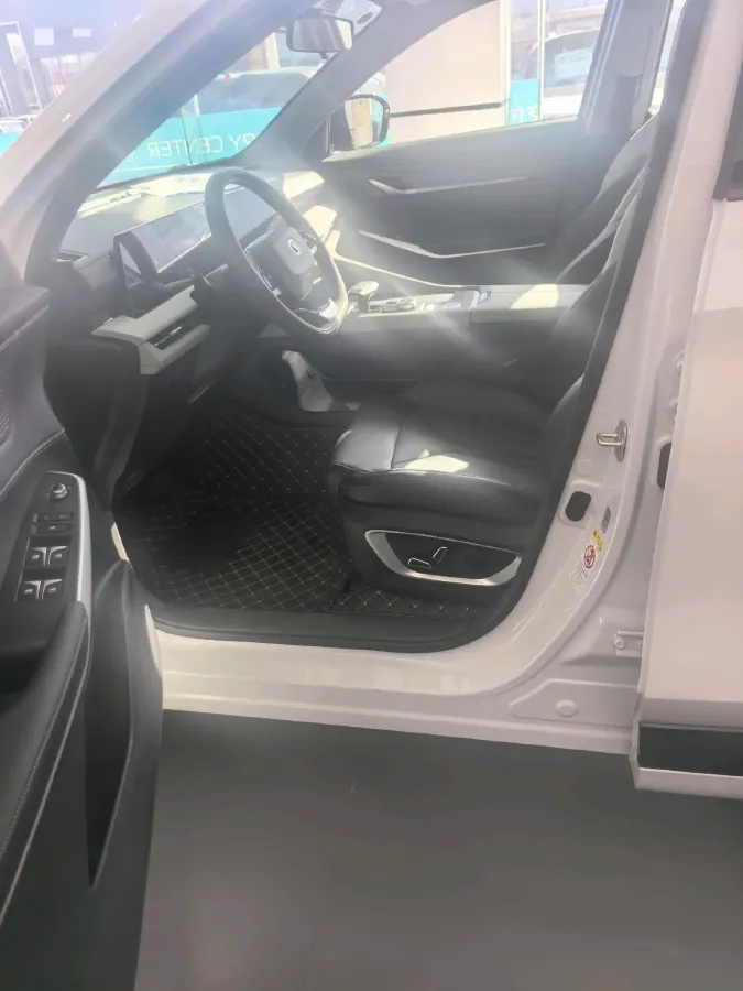 2025 ChangAn CS75 Plus 1.5T 192HP L4 8AT,autocango,china used car exporter,china ev exporter,chinese used car exporter,chinese used ev exporter