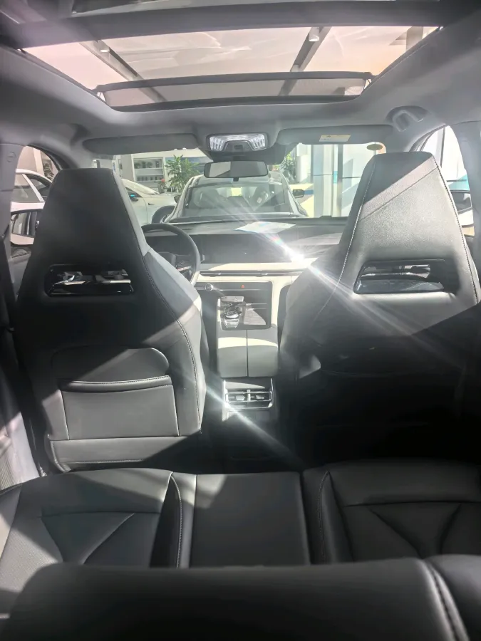 2025 ChangAn CS75 Plus 1.5T 192HP L4 8AT,autocango,china used car exporter,china ev exporter,chinese used car exporter,chinese used ev exporter