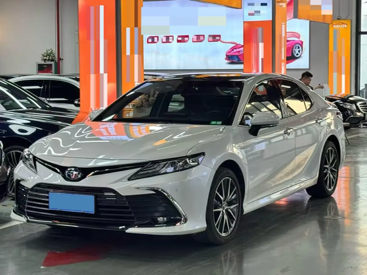 2021 Toyota Camry 2.5L 178HP L4 E-CVT Hybrid