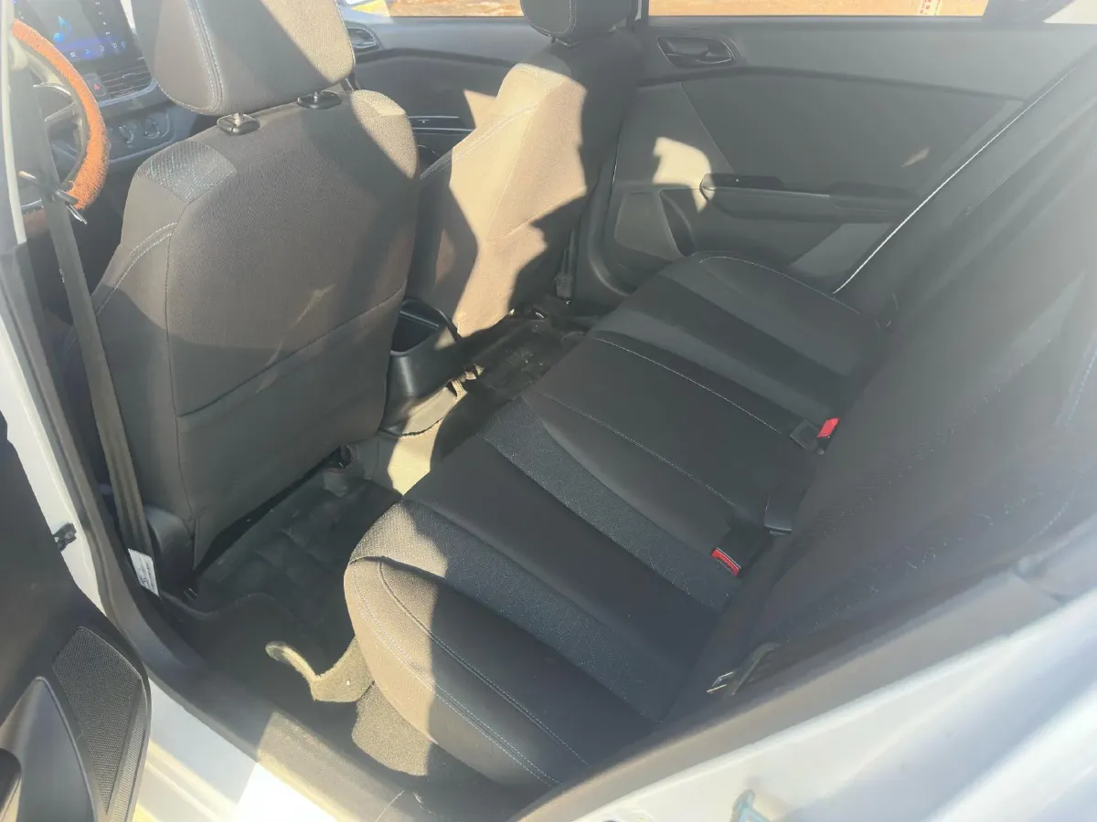 2020 BaoJun 310 1.2L 80HP L4 5MT,autocango,china used car exporter,china ev exporter,chinese used car exporter,chinese used ev exporter