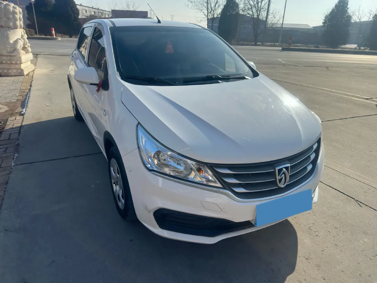 2020 BaoJun 310 1.2L 80HP L4 5MT,autocango,china used car exporter,china ev exporter,chinese used car exporter,chinese used ev exporter