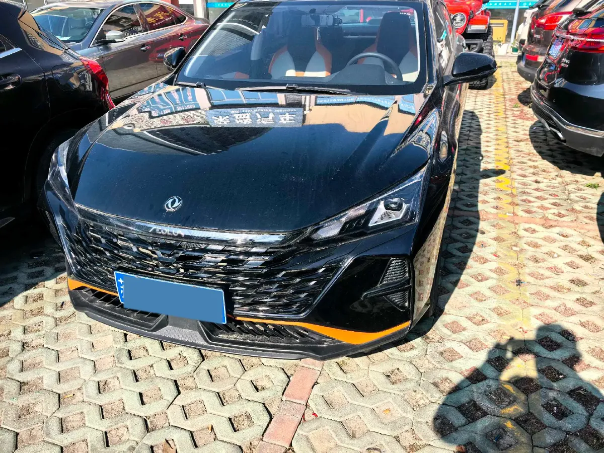 2023 DongFeng Aeolus YiXuan 1.5L 125HP L4 6DCT,autocango,china used car exporter,china ev exporter,chinese used car exporter,chinese used ev exporter