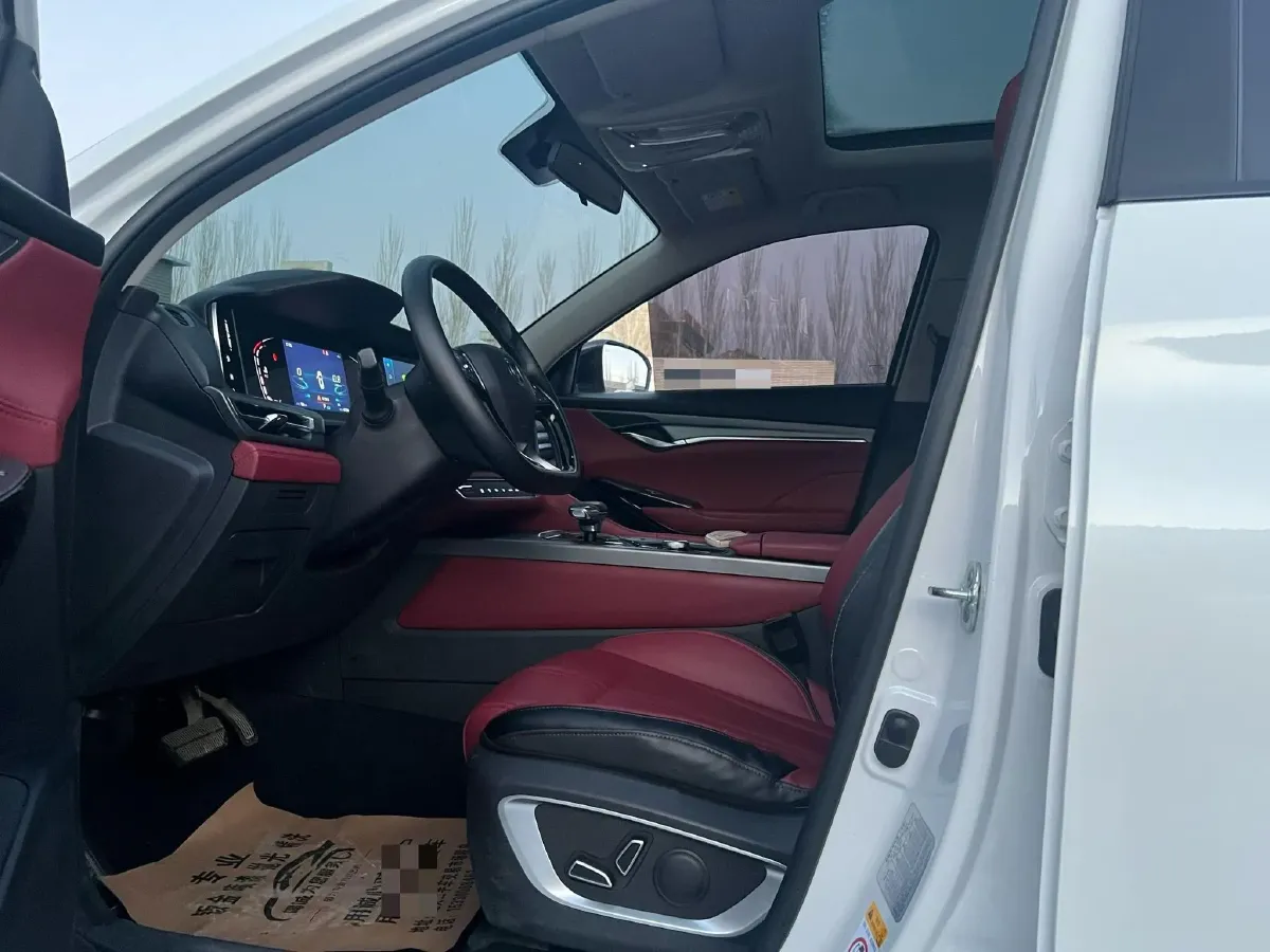 2022 ChangAn CS75 Plus 1.5T 188HP L4 8AT,autocango,china used car exporter,china ev exporter,chinese used car exporter,chinese used ev exporter