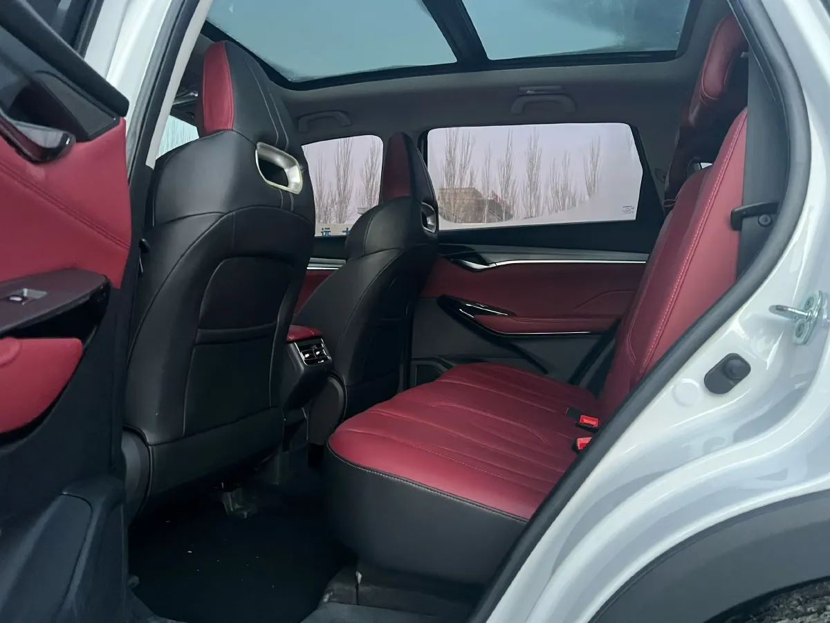 2022 ChangAn CS75 Plus 1.5T 188HP L4 8AT,autocango,china used car exporter,china ev exporter,chinese used car exporter,chinese used ev exporter