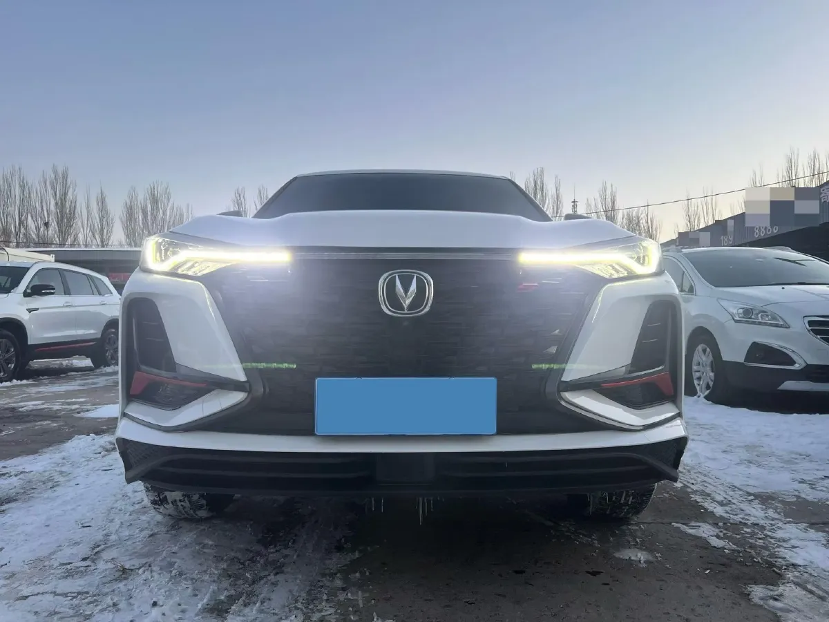 2022 ChangAn CS75 Plus 1.5T 188HP L4 8AT,autocango,china used car exporter,china ev exporter,chinese used car exporter,chinese used ev exporter