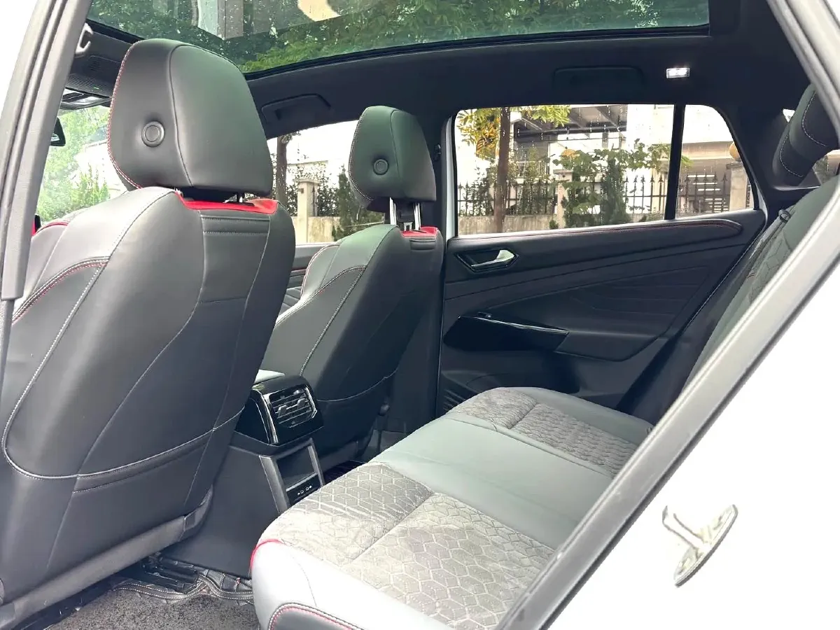 2021 Volkswagen ID.4 X BEV 83.4KWH,autocango,china used car exporter,china ev exporter,chinese used car exporter,chinese used ev exporter