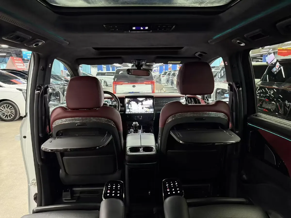 2024 GAC Trumpchi M8 2.0T 252HP L4 8AT,autocango,china used car exporter,china ev exporter,chinese used car exporter,chinese used ev exporter