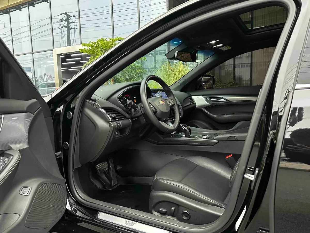 2023 Cadillac CT5 2.0T 237HP L4 10AT,autocango,china used car exporter,china ev exporter,chinese used car exporter,chinese used ev exporter