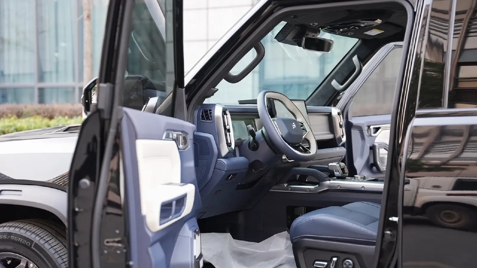 2024 Jetour ShanHai TravellerC-DM 1.5T 156HP L4 3DHT PHEV 43.24KWH,autocango,china used car exporter,china ev exporter,chinese used car exporter,chinese used ev exporter