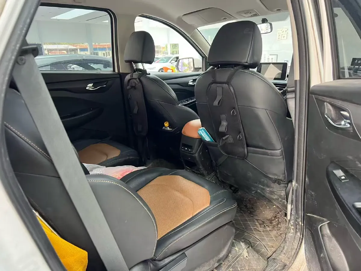 2019 WuLing HongGuang S3 1.5L 112HP L4 6MT,autocango,china used car exporter,china ev exporter,chinese used car exporter,chinese used ev exporter