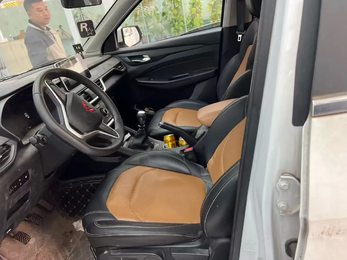 2019 WuLing HongGuang S3 1.5L 112HP L4 6MT,autocango,china used car exporter,china ev exporter,chinese used car exporter,chinese used ev exporter