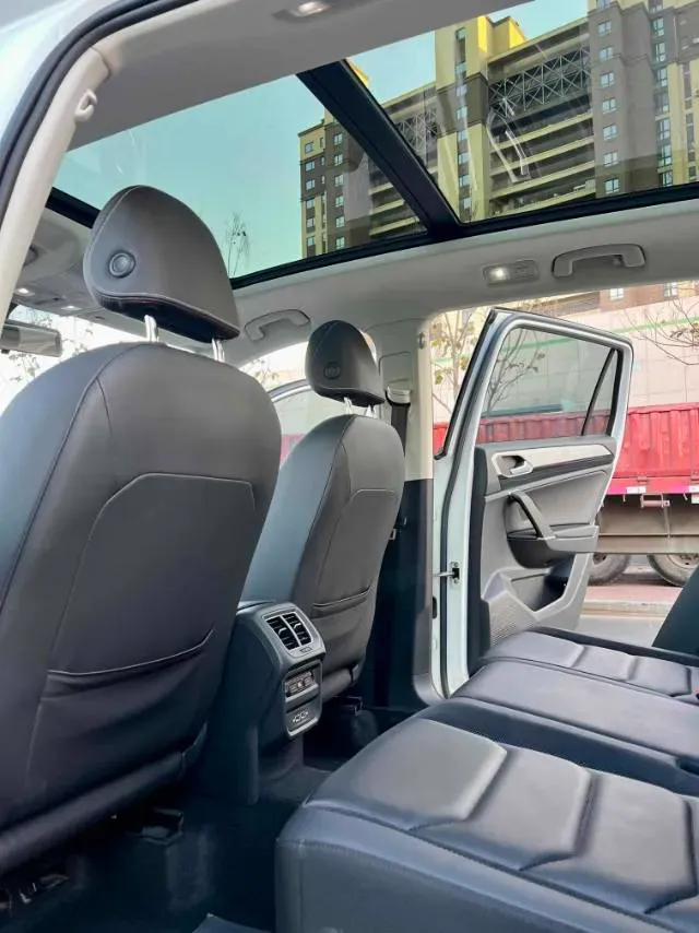 2019 Volkswagen Tayron 2.0T 186HP L4 7DCT,autocango,china used car exporter,china ev exporter,chinese used car exporter,chinese used ev exporter