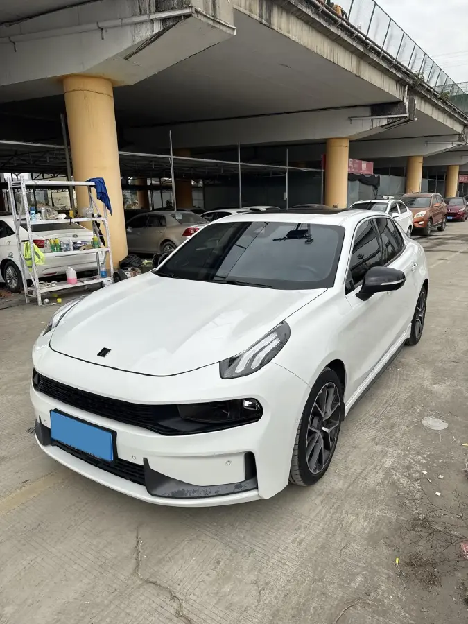 2019 Qoros 5 1.6T 197HP L4 7DCT