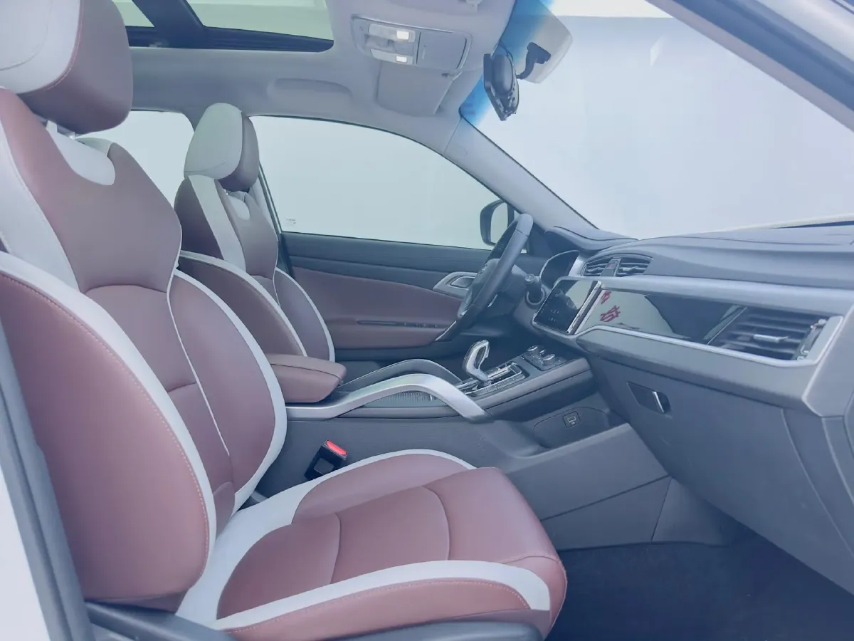 2022 Geely Azkarra 1.8T 184HP L4 7DCT,autocango,china used car exporter,china ev exporter,chinese used car exporter,chinese used ev exporter