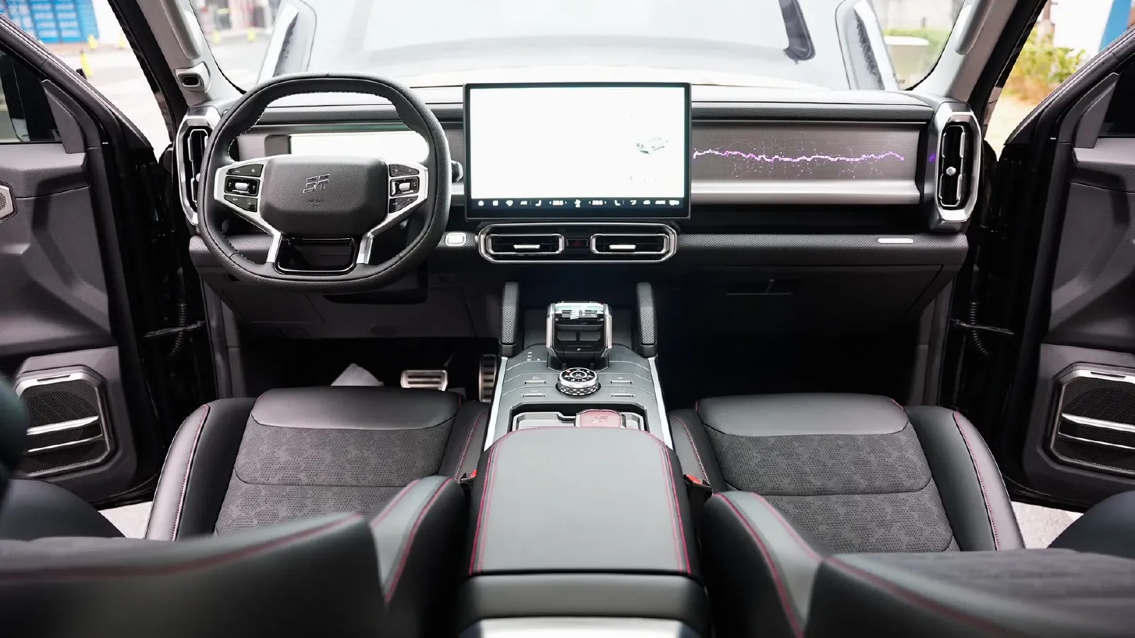 2025 Jetour Traveller 2.0T 254HP L4 7DCT,autocango,china used car exporter,china ev exporter,chinese used car exporter,chinese used ev exporter