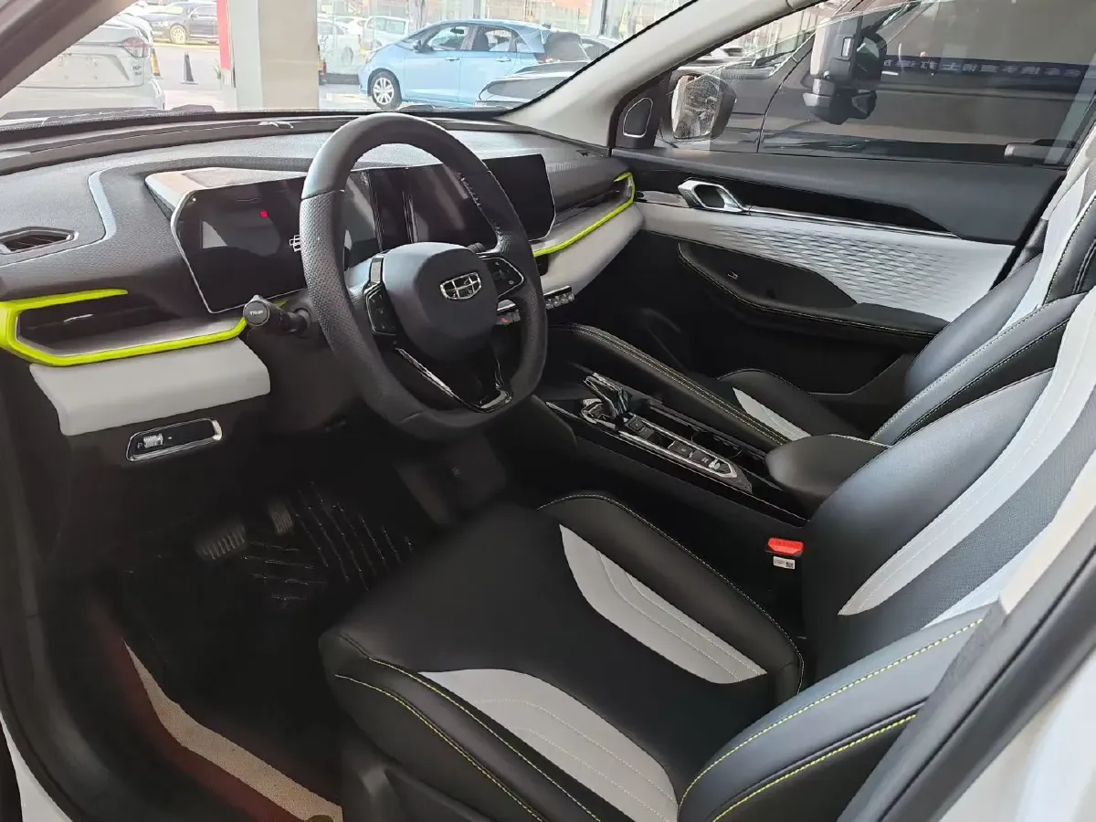 2022 Geely Coolray 1.5T 181HP L4 7DCT,autocango,china used car exporter,china ev exporter,chinese used car exporter,chinese used ev exporter