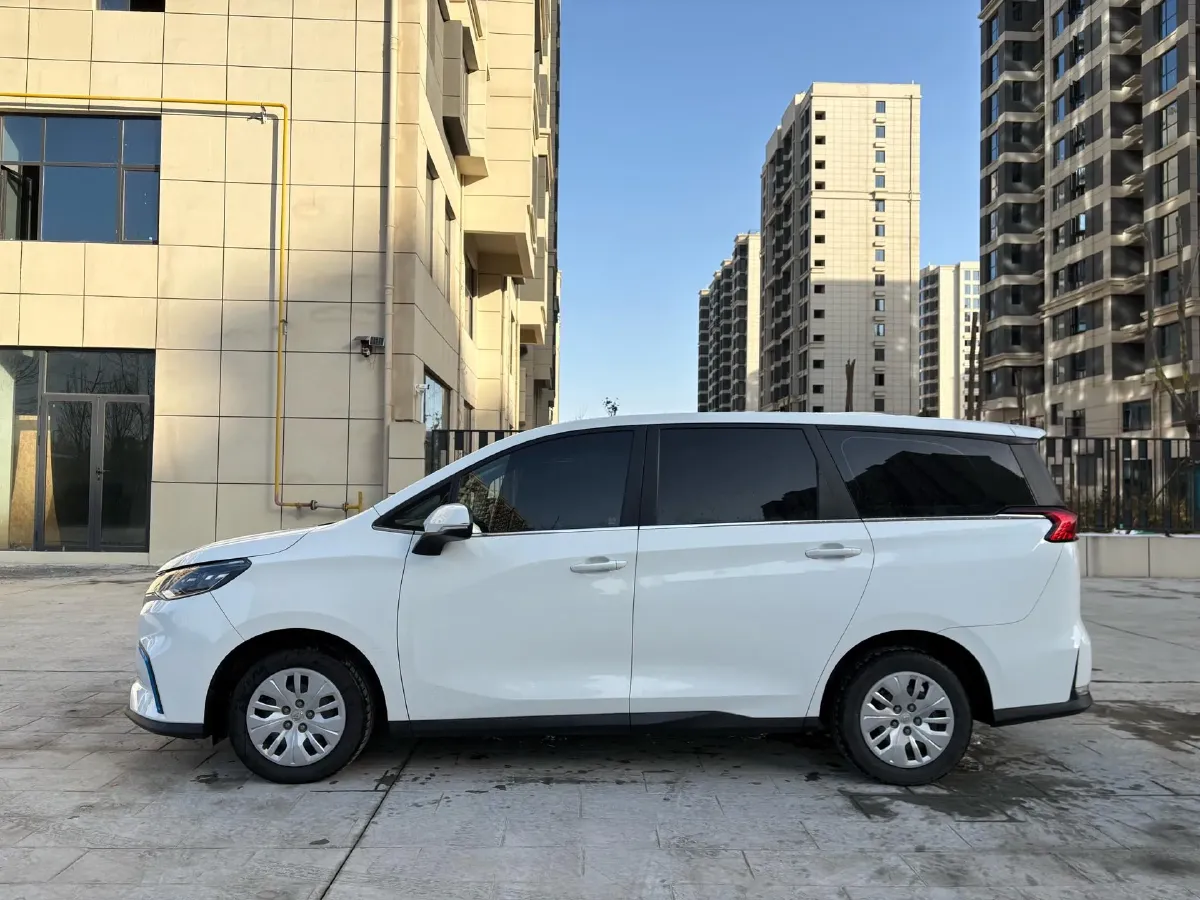 2022 MAXUS DaJia 5 BEV 61.1KWH,autocango,china used car exporter,china ev exporter,chinese used car exporter,chinese used ev exporter