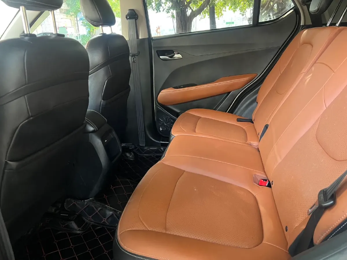 2017 BaoJun 310W 1.5L 105HP L4 6MT,autocango,china used car exporter,china ev exporter,chinese used car exporter,chinese used ev exporter