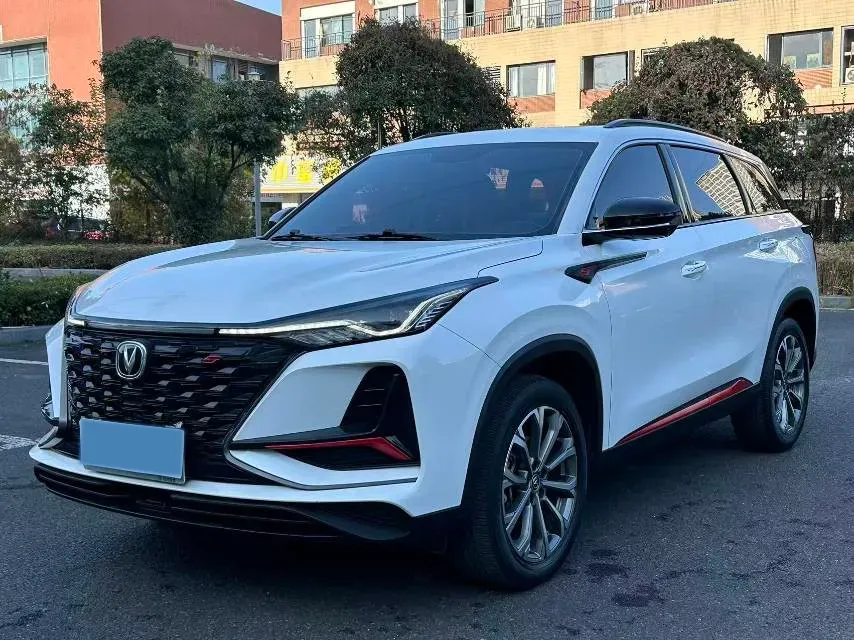 2022 ChangAn CS75 Plus 2.0T 233HP L4 8AT,autocango,china used car exporter,china ev exporter,chinese used car exporter,chinese used ev exporter