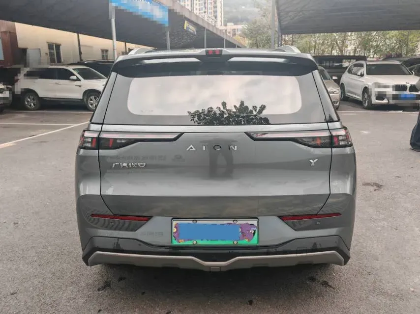2022 Geely Okavango 1.8T 184HP L4 7DCT,autocango,china used car exporter,china ev exporter,chinese used car exporter,chinese used ev exporter
