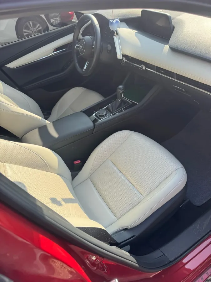 2022 Mazda 3 Axela 2.0L 158HP L4 6AT,autocango,china used car exporter,china ev exporter,chinese used car exporter,chinese used ev exporter