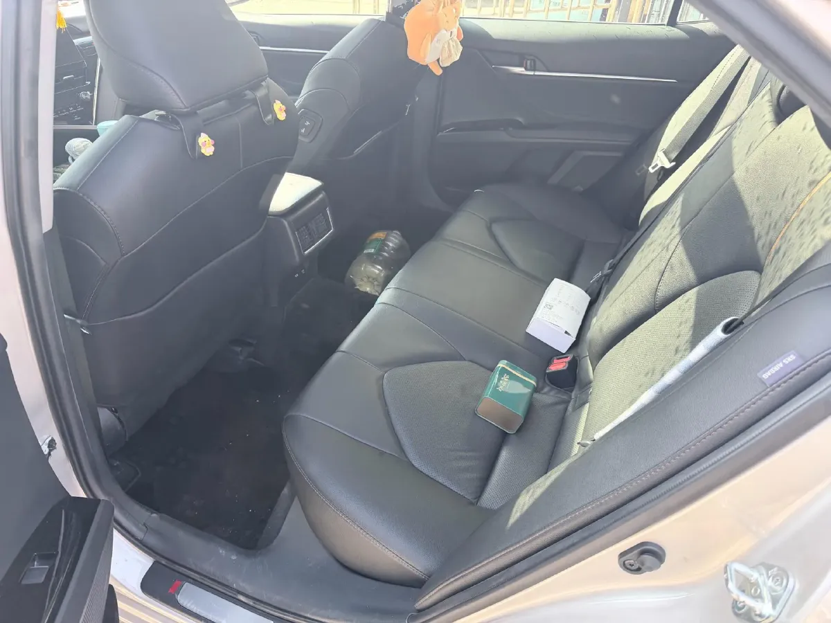 2021 Toyota Camry 2.5L 209HP L4 8AT,autocango,china used car exporter,china ev exporter,chinese used car exporter,chinese used ev exporter